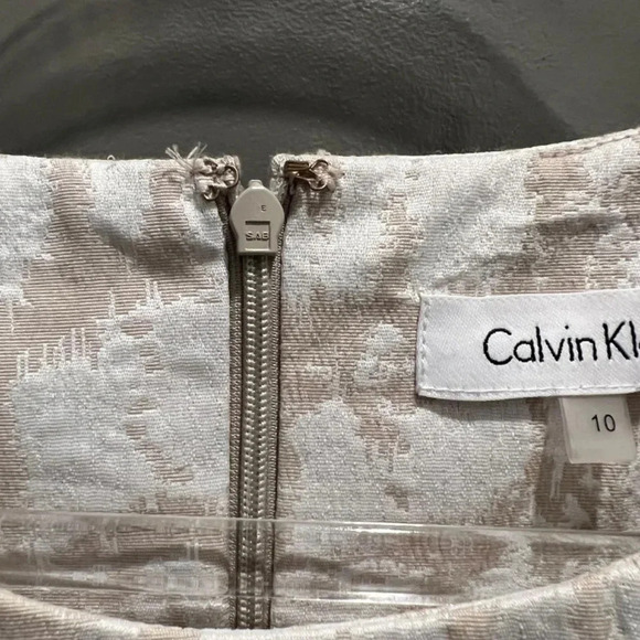 Calvin Klein Size 10 A-Line - Asymmetrical Dress Beige and Cream Print Like New - Picture 13 of 16